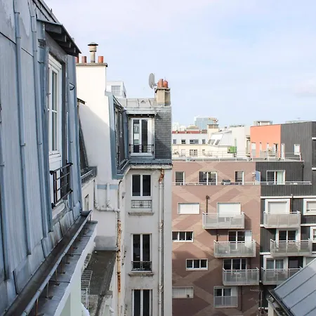 2p With Wifi Near Paris Apartment Clichy